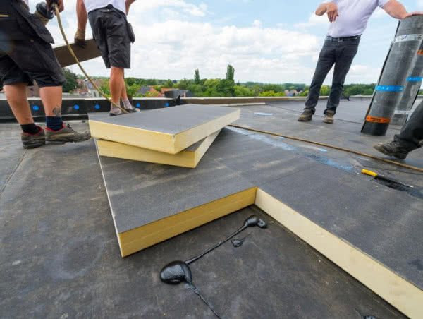 Płyta termoizolacyjna z pianki PUR do izolacji dachów i tarasów - Eurothane Bi-4